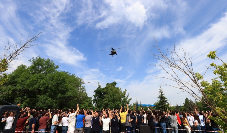 Jandarmadan TEI çalışanlarına T70 helikopteriyle özel uçuş