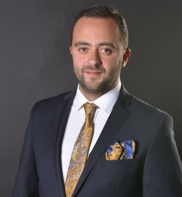 AW723762_01