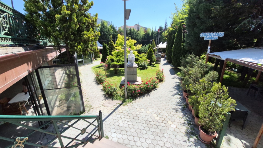 AW738252_02