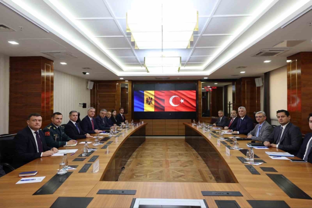 Bakan Bolat, Moldova Başbakan Yardımcısı Osmochescu’yu ağırladı: İkili ticaret ve savunma sanayi görüşüldü