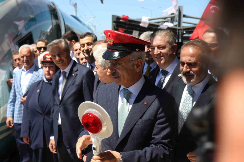 Bakan Uraloğlu: "2071’leri planlayan bir Türkiye’ye geldik"