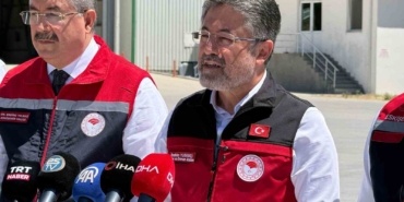 Bakan Yumaklı: "Bitkisel üretimde Cumhuriyet tarihimizin rekorunu bekliyorum"