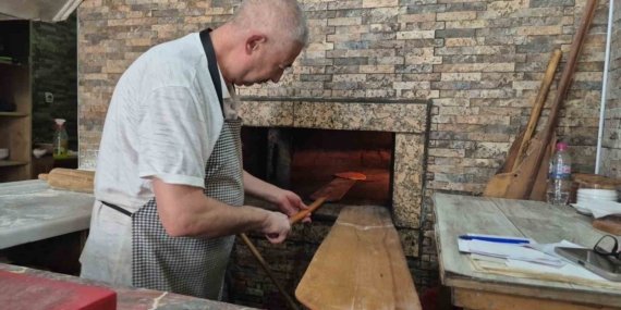 Yarım asırdır 400 derecelik ateşin başında emek veriyor