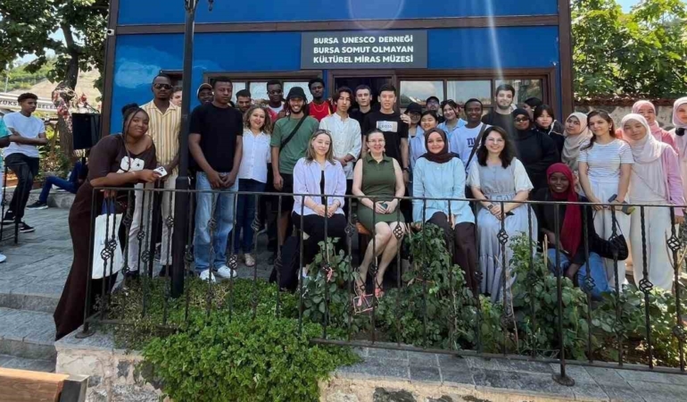 Türk el sanatları, yabancı öğrenciler aracılığıyla uluslararası alana taşınıyor