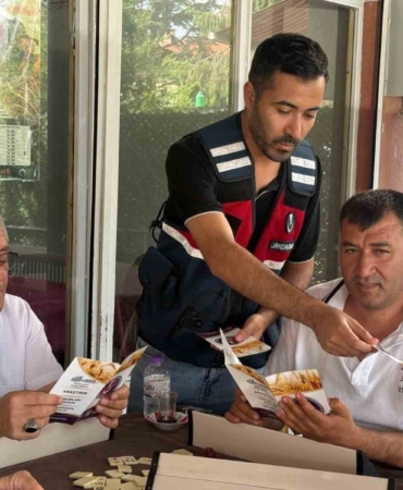 Jandarma vatandaşları dolandırıcılık konusunda bilgilendirdi