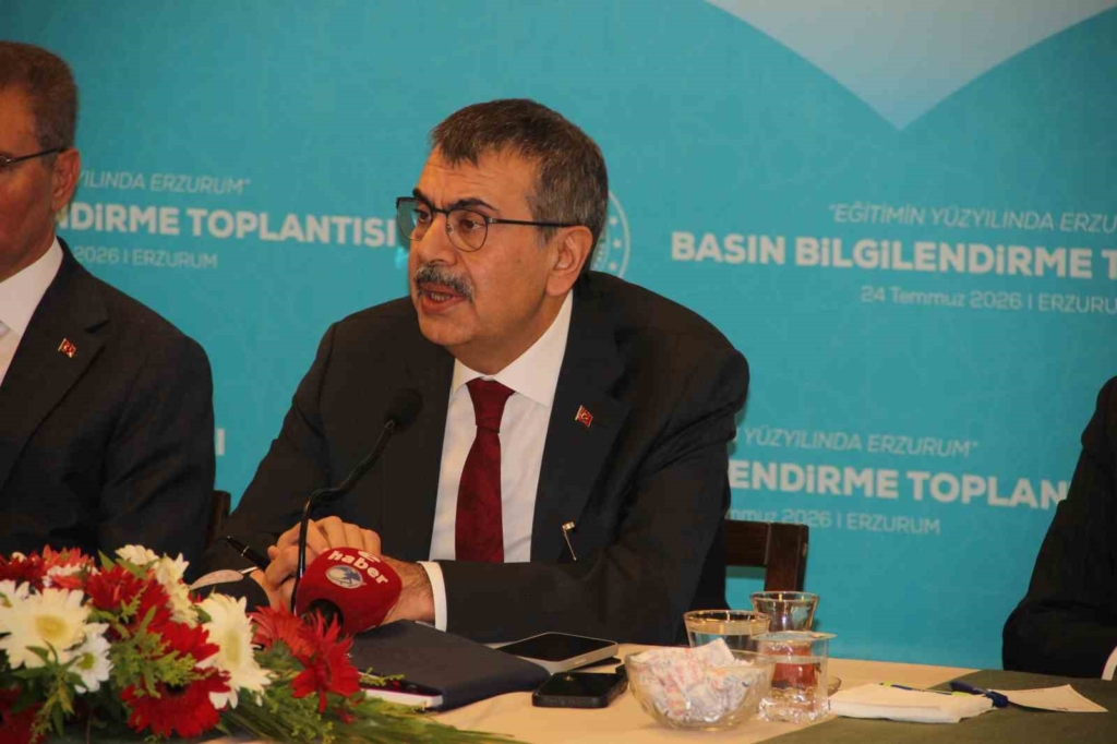Bakan Tekin: "2013 yılından itibaren Erzurum’da 187 okul yaptık"