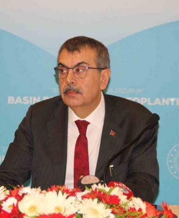 Bakan Tekin: "2013 yılından itibaren Erzurum’da 187 okul yaptık"