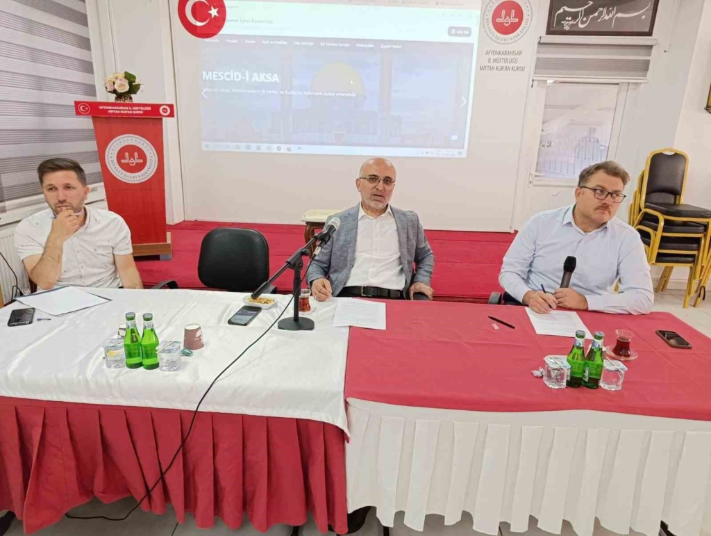 ’Umre Turu İstişare Toplantısı’ gerçekleştirildi