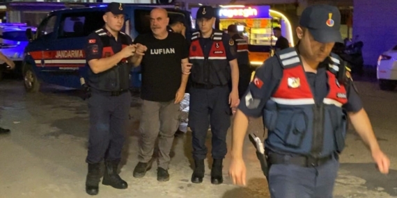 Adli kontrolle serbest kalan ünlü yönetmen Ezel Akay: "Mahkeme sonunda her şeyi öğreneceksiniz"