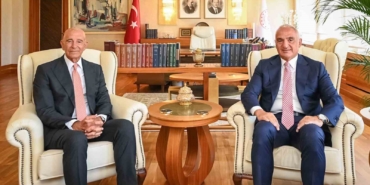 Bakan Ersoy, ABD’nin Ankara Büyükelçisi Tom Barrack’ı ağırladı
