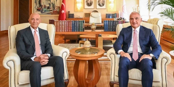 Bakan Ersoy, ABD’nin Ankara Büyükelçisi Tom Barrack’ı ağırladı
