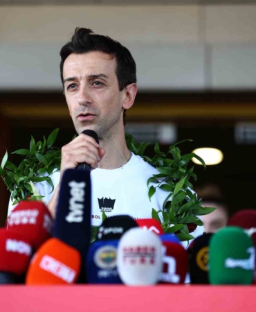 Milletler Ligi şampiyonu A Milli Kadın Voleybol Takımı, Türkiye’ye döndü