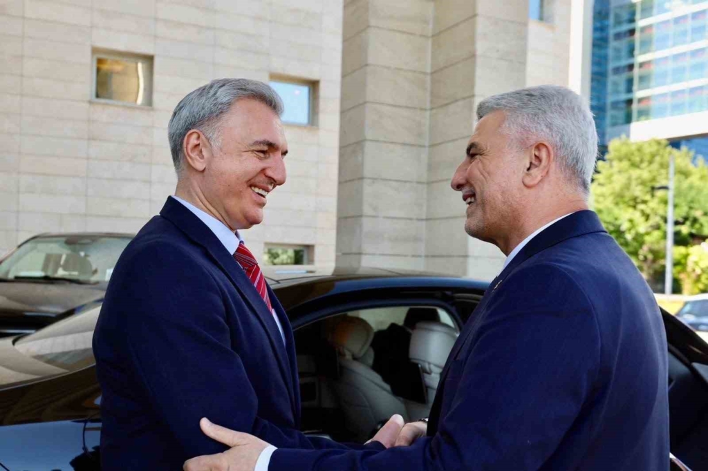 Bakan Bolat, Moldova Başbakan Yardımcısı Osmochescu’yu ağırladı: İkili ticaret ve savunma sanayi görüşüldü