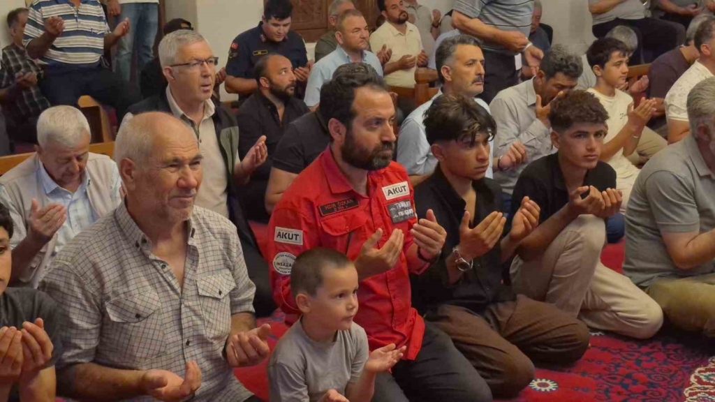 Seyitgazi’de orman şehitleri dualarla anıldı