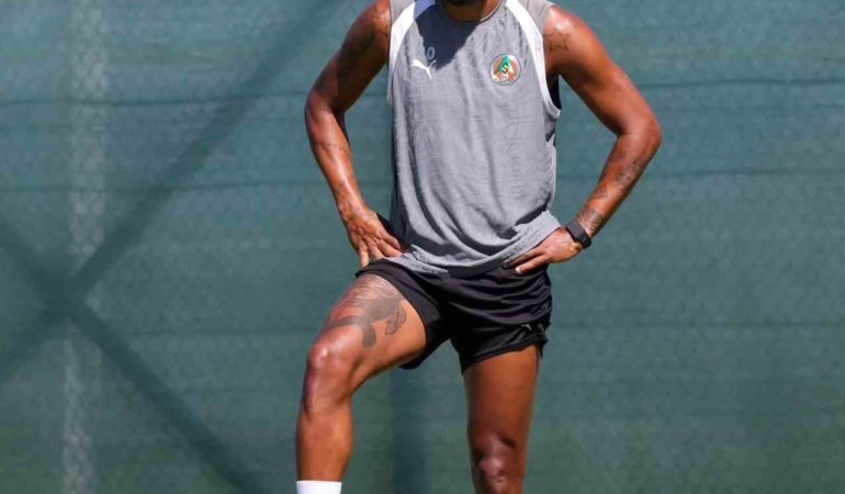 Alanyaspor’da Bruno Viana, Çin Süper Lig ekibi Qingdao West Coast’a kiralandı