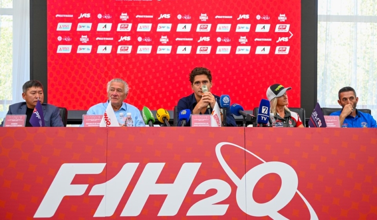UIM F1H2O Dünya Şampiyonası Kırgızistan Grand Prix’sinin basın toplantısı yapıldı
