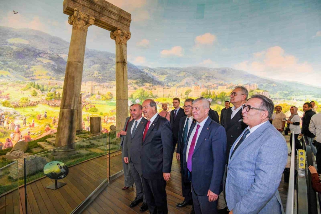 KKTC 5. Cumhurbaşkanı Ersin Tatar Osmangazi Belediyesi’nin ev sahipliğinde Bursa’da