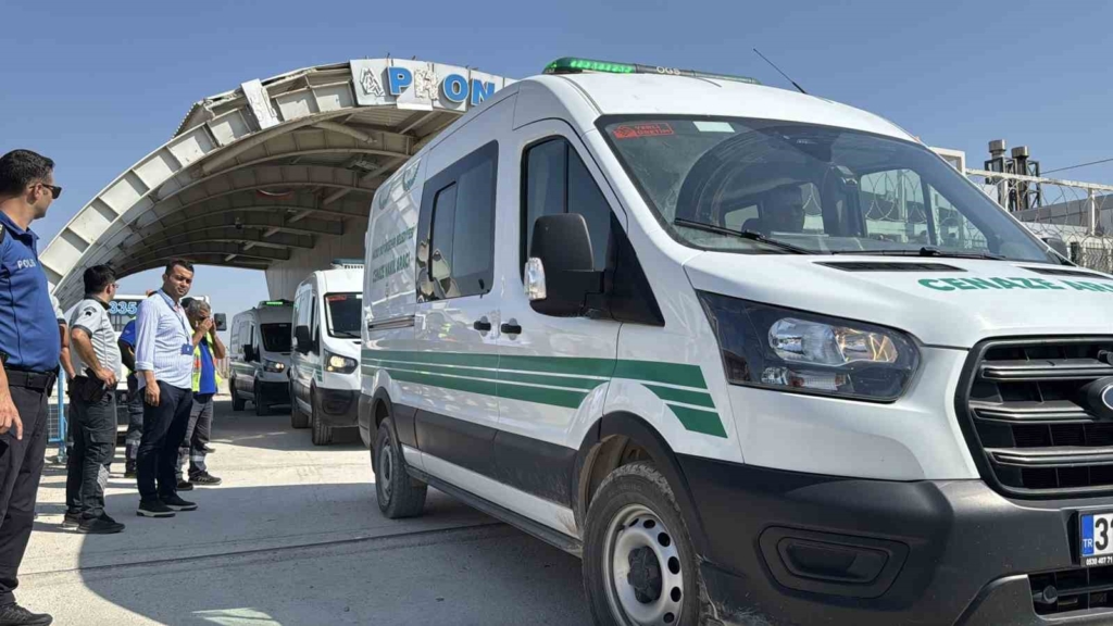Suudi Arabistan’da yangında ölen 4 Hataylı memleketlerinde toprağa verildi