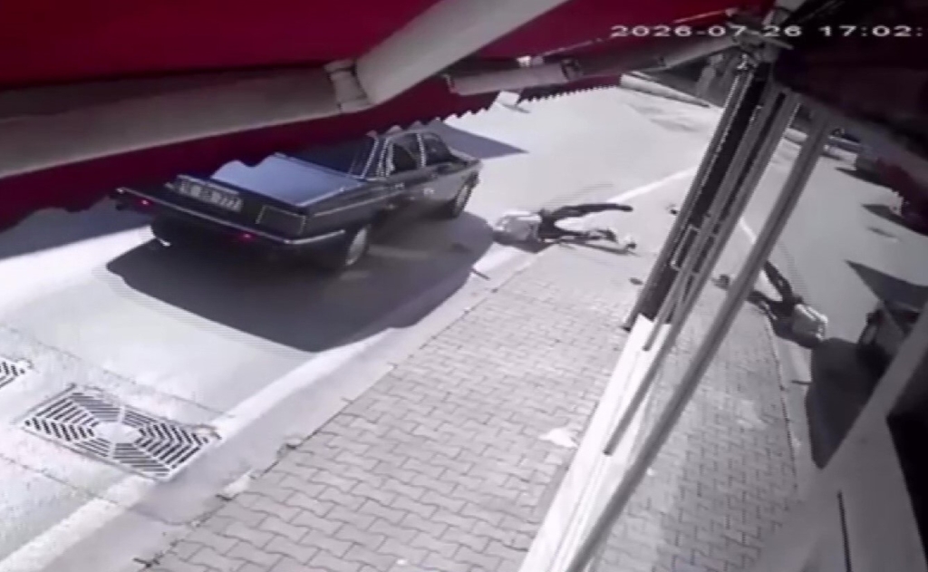 Bursa’da otomobilin çarptığı yaya ağır yaralandı