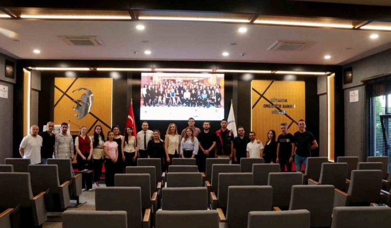 Kütahya OSB Akademi’de “Beden Dili ve Mikro Mimik” eğitimi düzenlendi