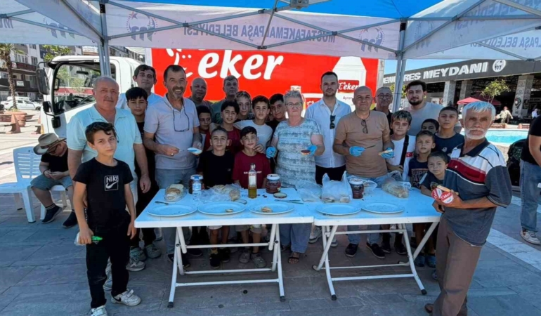 Mustafakemalpaşalıları çocukluğuna döndüren etkinlik