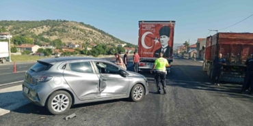 Bilecik’te kamyonet ile otomobil çarpıştı: 1 yaralı
