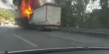 Gemlik’te tır yangını