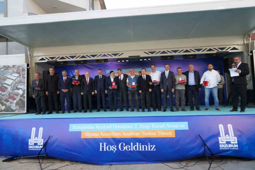 Habipbaba’da ikinci etap başladı, Alipaşa konutları sahiplerine teslim edildi