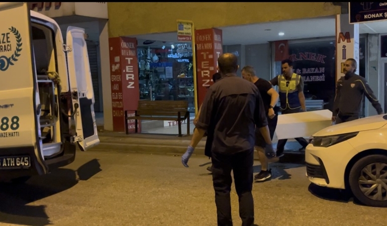 Bursa’da 2 çocuk annesi kadın evde göğsünden vurulmuş halde bulundu: 1 gözaltı