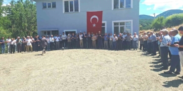 Hisarcık Aşağı Yoncaağaç Köyü’nde Çok Amaçlı Salon açıldı ve hayır yemeği düzenlendi