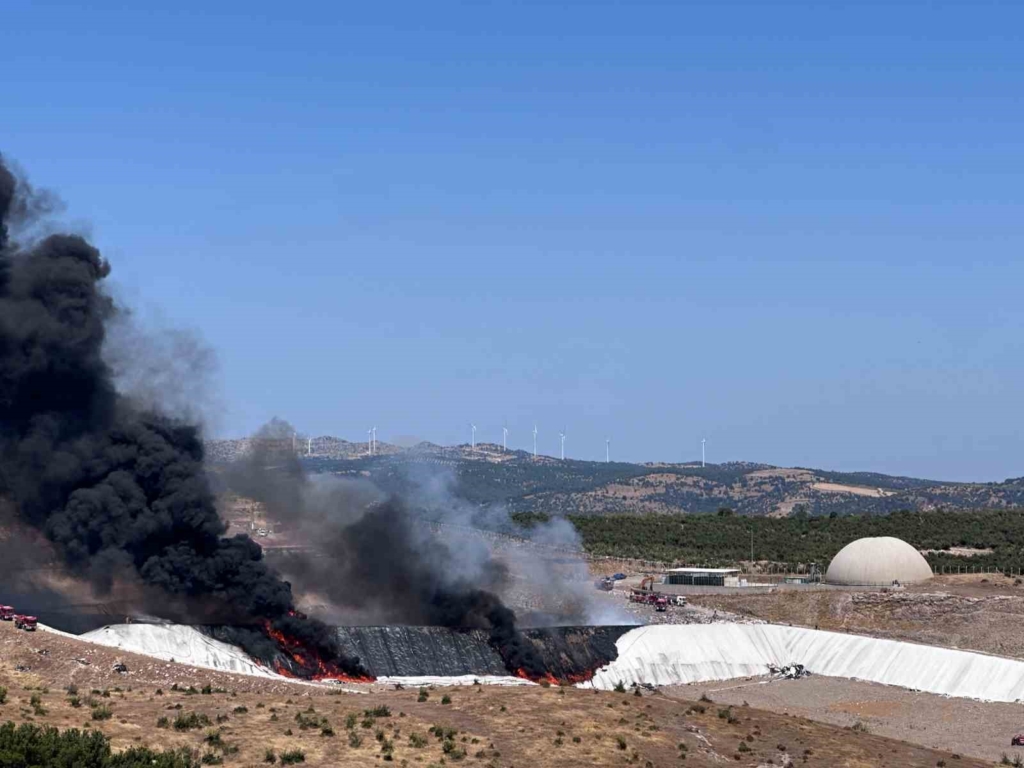 Ayvacık’ta katı atık ve bertaraf tesisinde yangın