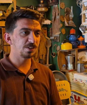 Binlerce antika ile süslenen müze görünümlü ilginç kafe