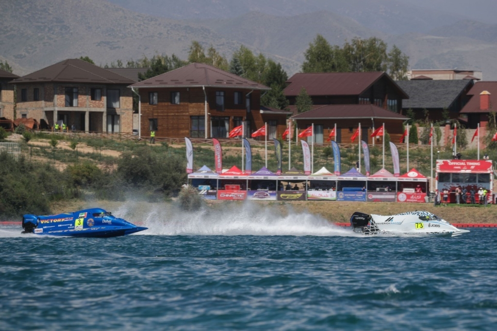 UIM F1H2O Kırgızistan Grand Prix’sinde ilk gün serbest antrenmanlar yapıldı