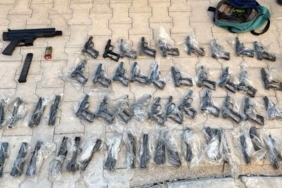 Kütahya’da silah kaçakçılığı operasyonunda yakalanan 5 zanlı tutuklandı