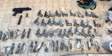 Kütahya’da silah kaçakçılığı operasyonunda yakalanan 5 zanlı tutuklandı
