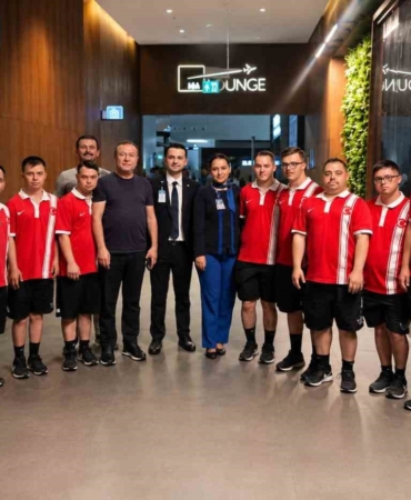 Down Futsal Milli Takımı’nın Genuine Cup için ABD’ye yolculuğu başladı