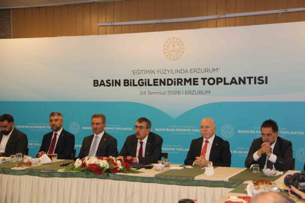 Bakan Tekin: "2013 yılından itibaren Erzurum’da 187 okul yaptık"