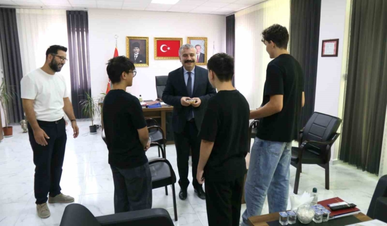 Eskişehir’de çocuk evleri sitesi sakinlerinden anlamlı aşure etkinliği