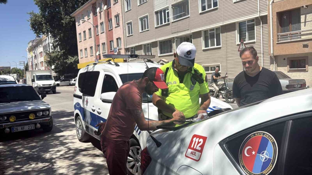 Sahte plakalı kamyonetin sürücüsüne 180 bin TL ceza