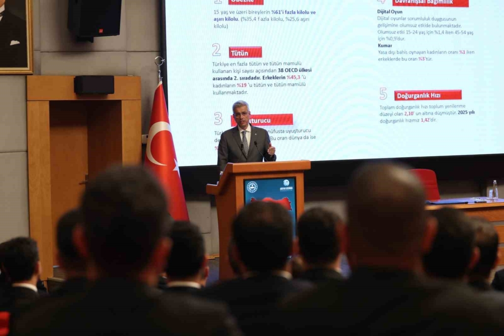 Bakan Memişoğlu: "Sağlık sektörünün Türkiye’nin gelir kapılarından bir tanesi olmasını hedefliyoruz"