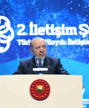 Cumhurbaşkanı Erdoğan: "Depremi kullanarak siyasi ve ekonomik fırsatçılık yapanlar bugün adalete hesap veriyor"