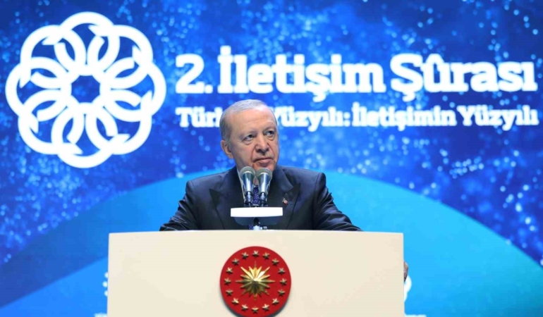 Cumhurbaşkanı Erdoğan: "Depremi kullanarak siyasi ve ekonomik fırsatçılık yapanlar bugün adalete hesap veriyor"