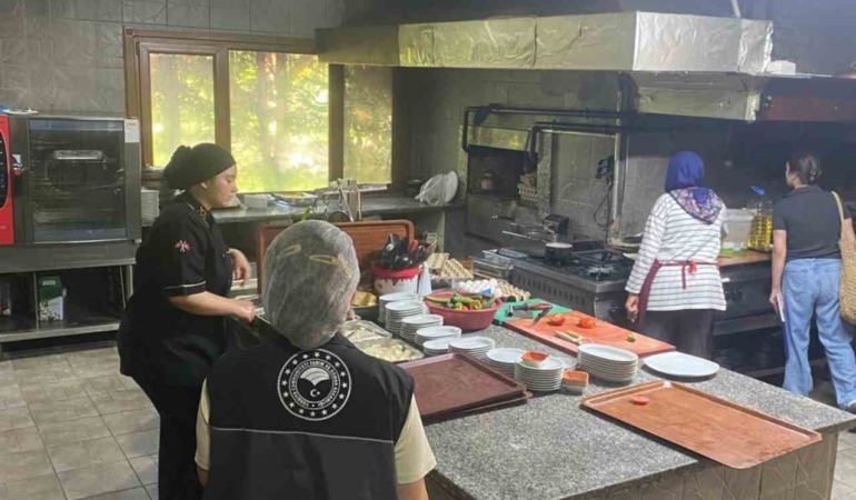 Yol üstündeki gıda noktalarına yakın takip