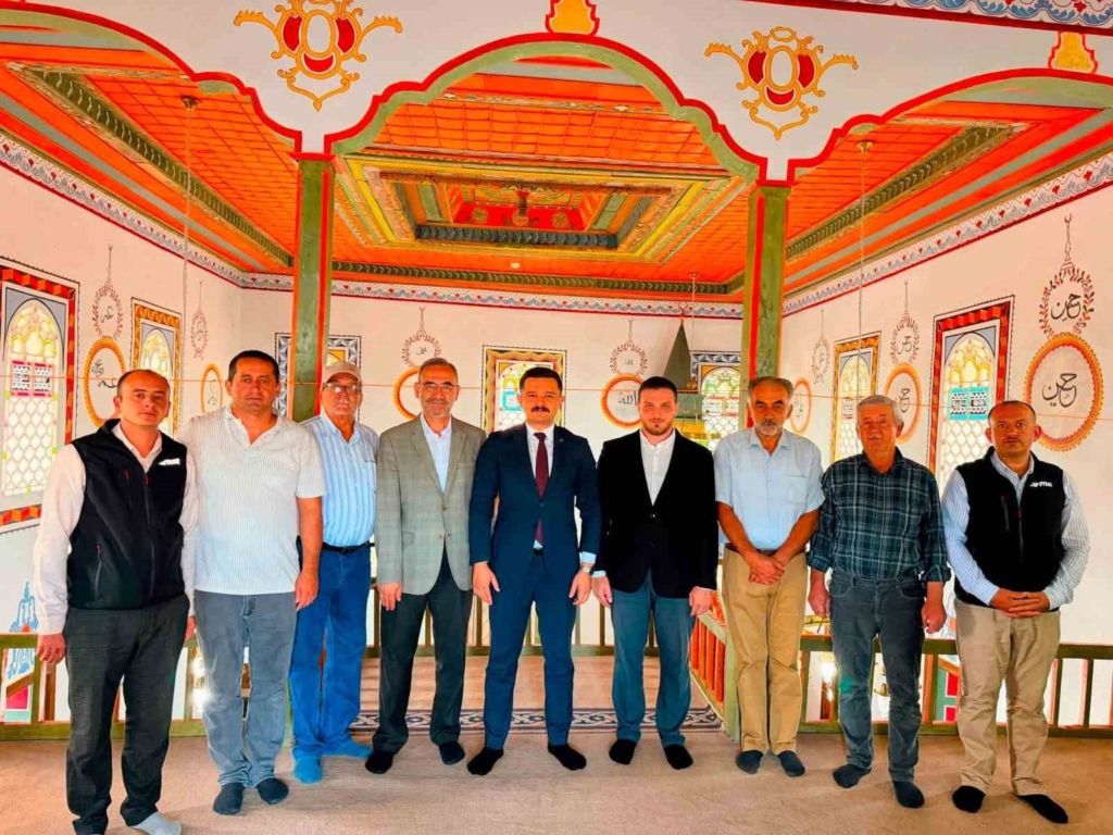 250 yıllık Çivisiz Cami’de inceleme