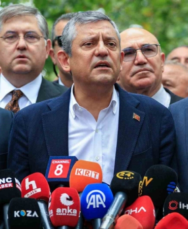 Özgür Özel: "YENİ Parti ilk kez ve son kez ana muhalefet partisi olarak bütçe çalışmalarına katılacak"