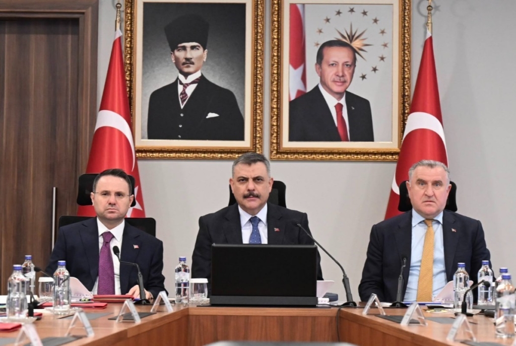 Üç bakan ‘Spor Güvenliği Değerlendirme’ toplantısında bir araya geldi