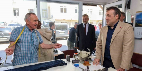 Vali Sözer esnaf ve vatandaşla bir araya geldi
