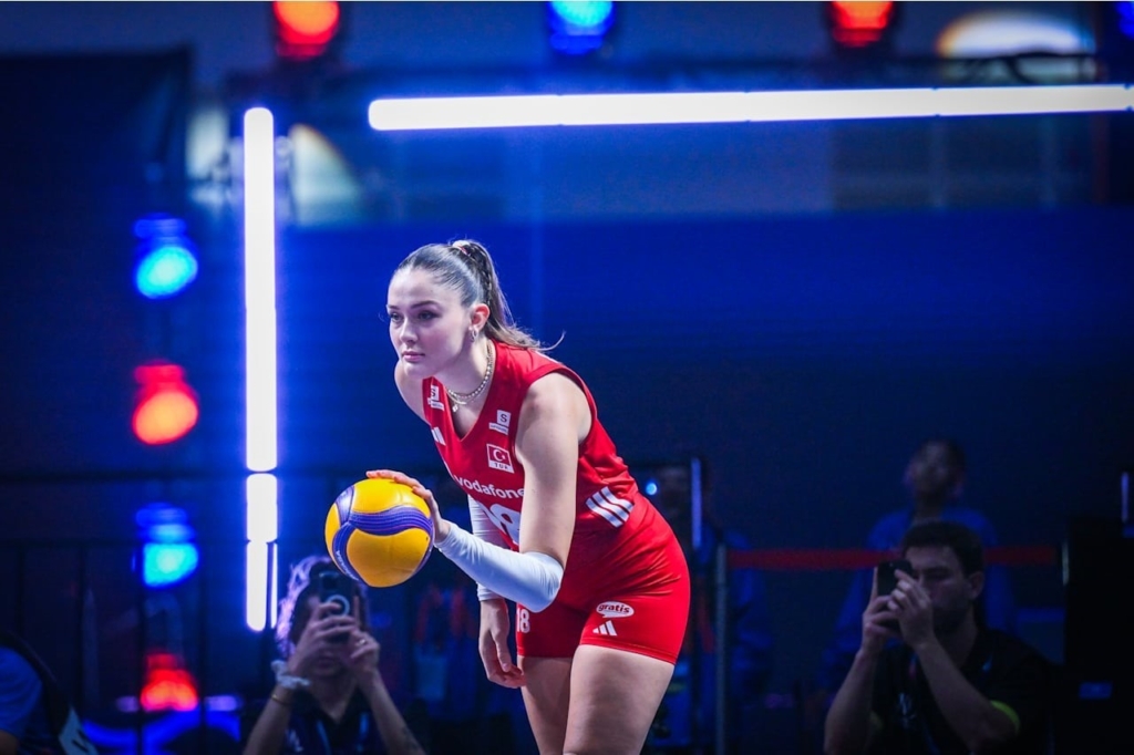 A Milli Kadın Voleybol Takımı, Milletler Ligi’nde finale yükseldi