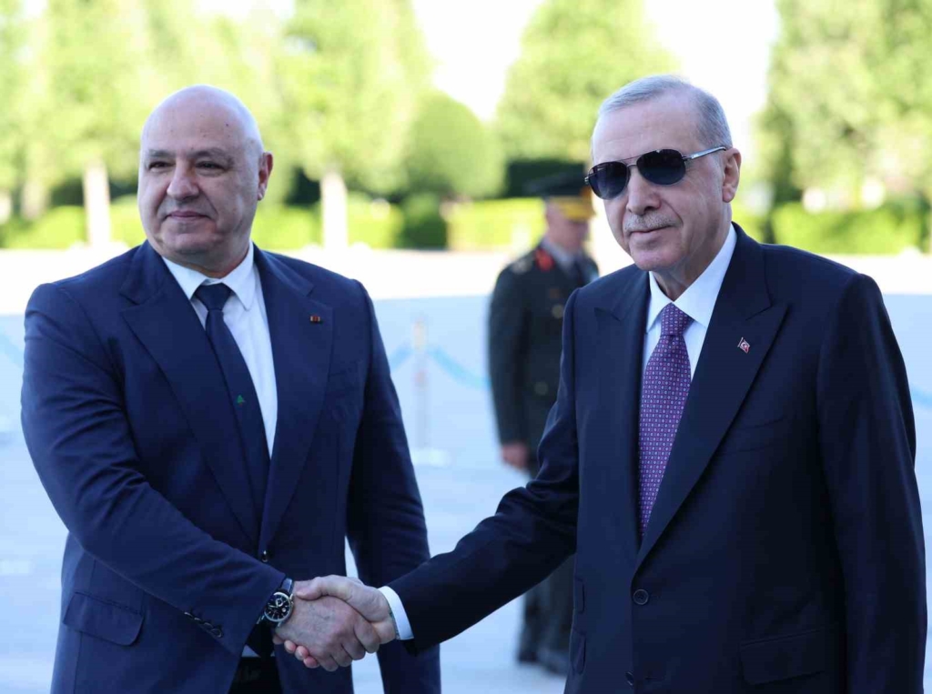 Cumhurbaşkanı Erdoğan, Lübnan Cumhurbaşkanı Avn’i törenle karşıladı