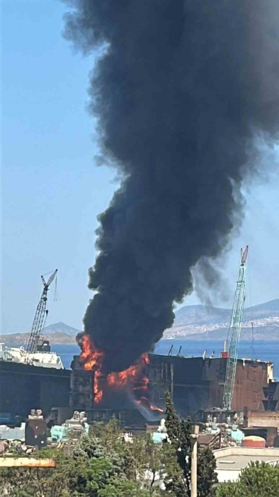 İzmir’de yakıt tankerinde korkutan yangın
